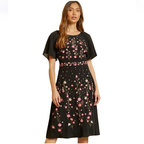 green emerald velvet dress Savanna Jane Rust Embroidered Midi Dress With Tie Front Details